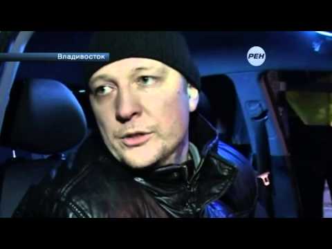 В Омске полицейский проехал километр на капоте лихача, чтобы задержать его