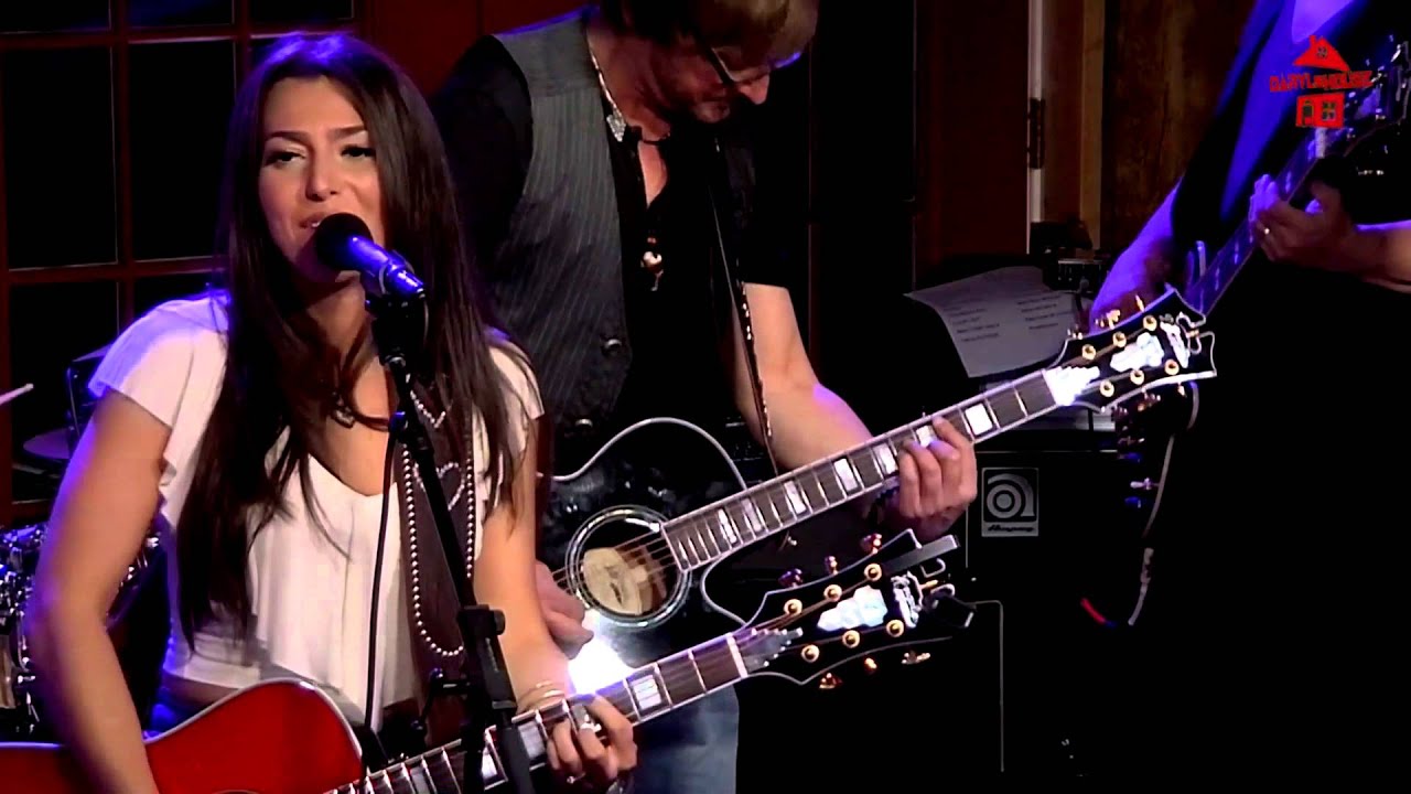 Jessica Lynn - This Much Fun - Live at Daryl's House