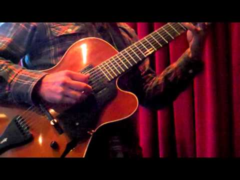 Davy Mooney plays 'Indian Summer' solo
