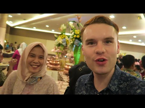 INVITED TO AN INDONESIAN WEDDING IN BEKASI, JAKARTA 🇮🇩