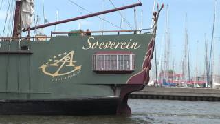 preview picture of video 'Soeverein bij Lemmer op het IJsselmeer'