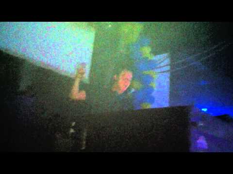 Alesso - ID w/ R.E.M - Losing My Religion