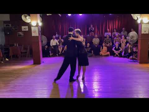 Emanuel Ledesma y Lucia Conde De Ben. Orq Florindo Sassone - Orquídeas A La Luz De La Luna