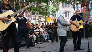 Download lagu duET mantap orang lama dan orang baru-BUDI SETAHUN SEGUNUNG INTAN mp3 Download lagu duET mantap orang lama dan orang baru-BUDI SETAHUN SEGUNUNG INTAN mp3