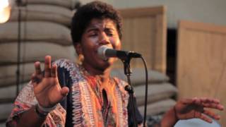 THEESatisfaction - Cabin Fever & Lincoln (Live on KEXP)
