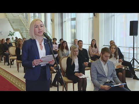 На диалоговой площадке в Гомеле обсудили вопросы молодёжной политики видео