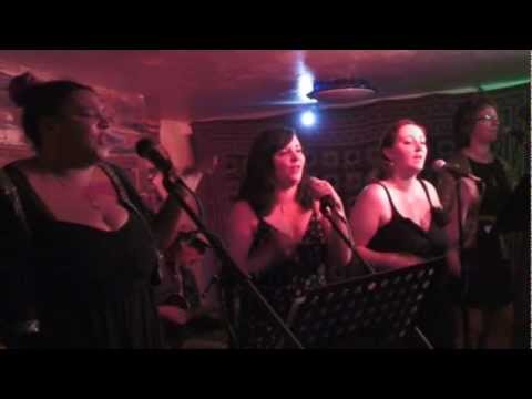 Diva Fever - Sweet Dreams