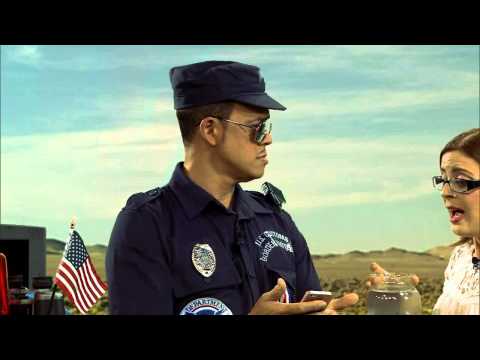 Sketches from "The Alexis Valdés Show": The Border Man