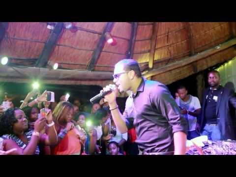 Mika Mendes   Neuza   DJ Waldo - Julho 2013  Luanda -  Angola