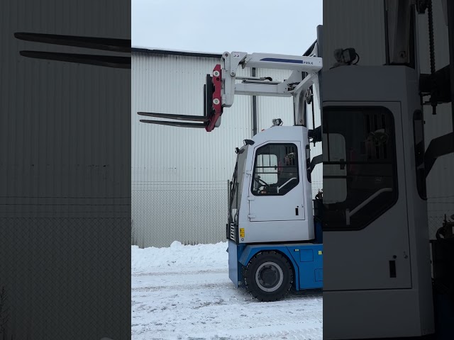 1444821 Electric truck – Semax P35L-E with fork assembly