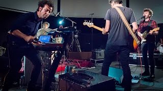 "MAGA" interpreta "No mires a los ojos de la gente" en "Al Sur Conciertos. La Sala Circular"