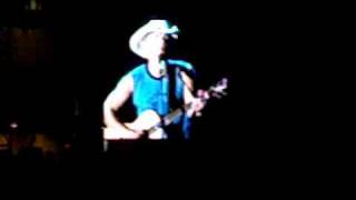 Old Blue Chair - Kenny Chesney Live