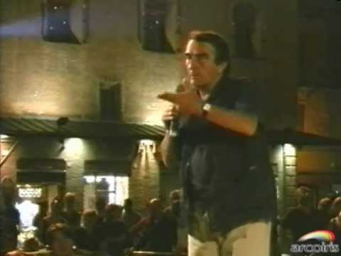 Eugenio Riccòmini racconta la Piazza Maggiore di Bologna