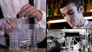 Refreshing drinks at the Distillery bar