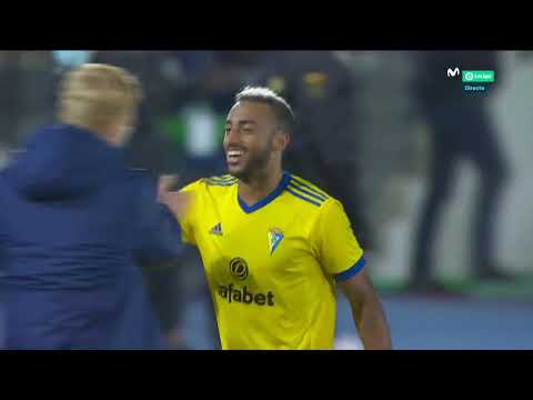Celebración del Cadiz al ganarle al Real Madrid en Valdedebas 0-1 | M+ Liga  @LaLiga 2020