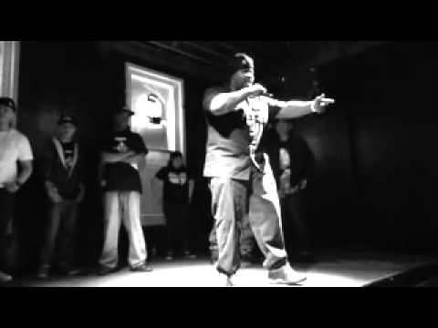J Honey performs At The AYOO CYPHER (Budd Ugly's)