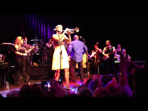 Maite Hontelé y Oscar D' León