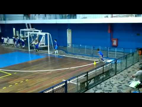 Treino de finalização futsal sub 09   30 atletas
