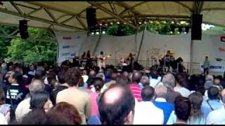 Richard Bona - Paris Jazz Festival 2010 - Te Dikalo