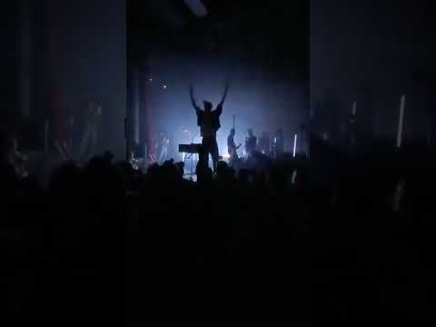 Le final de Ouf du concert de Colours in the street à la Cigale de Paris. 21 novembre 2024. 🩷✨