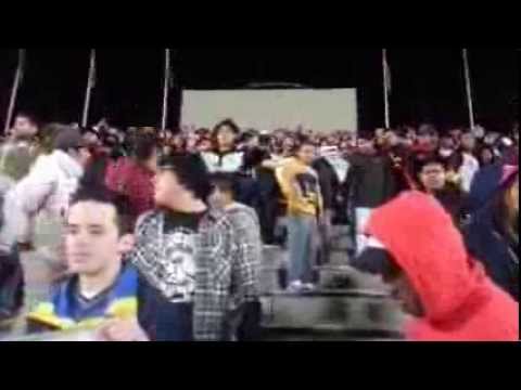 "Rebel X6 Cantamos con el corazón, Pumas vs Delfines" Barra: La Rebel &bull; Club: Pumas