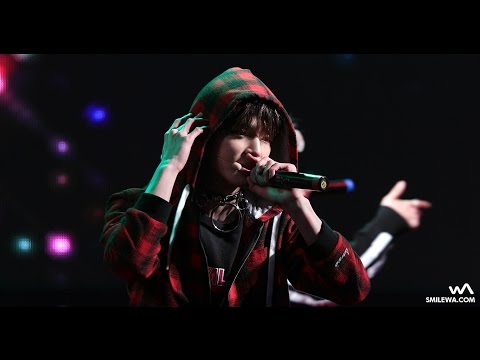 [4K] 161223 NCT 127 Mad City 태용 직캠 @신촌 크리스마스 거리축제 Fancam by -wA-