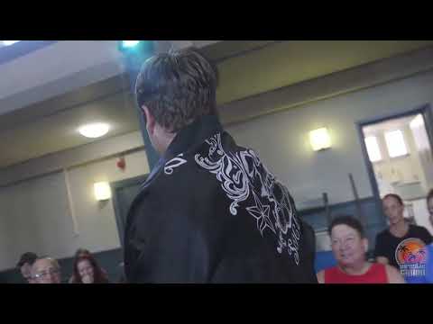 Wrestle Island : Friends Don't lie