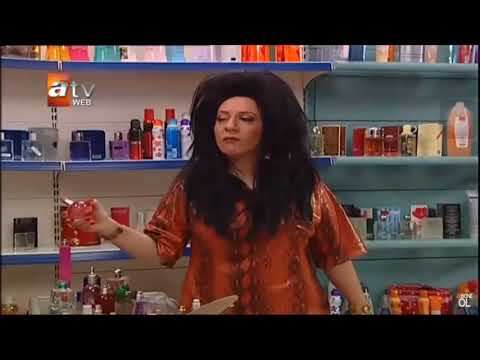 Şahika parfüm seçiyor