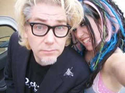 Messy vs. Martin Atkins