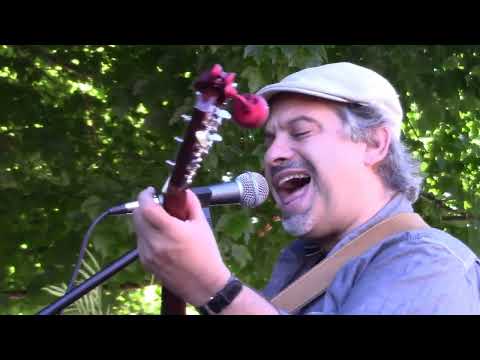 Dave Nachmanoff performs "End of the Day" by Al Stewart and Peter White