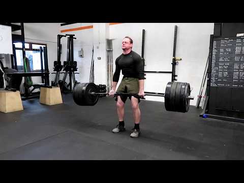 CrossFit Loughborough - Deadlifting up to 200kgs