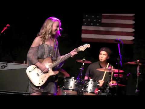 SAMANTHA FISH TRIO, Full Show, May 2014 @ Callahan's Music Hall.
