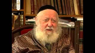 ראיון עם מרן ראש הישיבה הרב אברהם שפירא זצוק"ל על מהותה של הישיבה והגעתו לישיבה, עם כתוביות (ישיבת מרכז הרב) - התמונה מוצגת ישירות מתוך אתר האינטרנט יוטיוב. זכויות היוצרים בתמונה שייכות ליוצרה. קישור קרדיט למקור התוכן נמצא בתוך דף הסרטון ראיון עם מרן ראש הישיבה הרב אברהם שפירא זצוק"ל על מהותה של הישיבה והגעתו לישיבה, עם כתוביות (ישיבת מרכז הרב) - התמונה מוצגת ישירות מתוך אתר האינטרנט יוטיוב. זכויות היוצרים בתמונה שייכות ליוצרה. קישור קרדיט למקור התוכן נמצא בתוך דף הסרטון