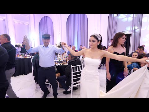 Xhaxhai ne valle me Nipin dhe Nusen, Super Atmosfere ne Familjen Bullari