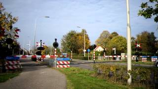 preview picture of video 'Spoorwegovergang Didam/ Level Crossing, Railroad Crossing'