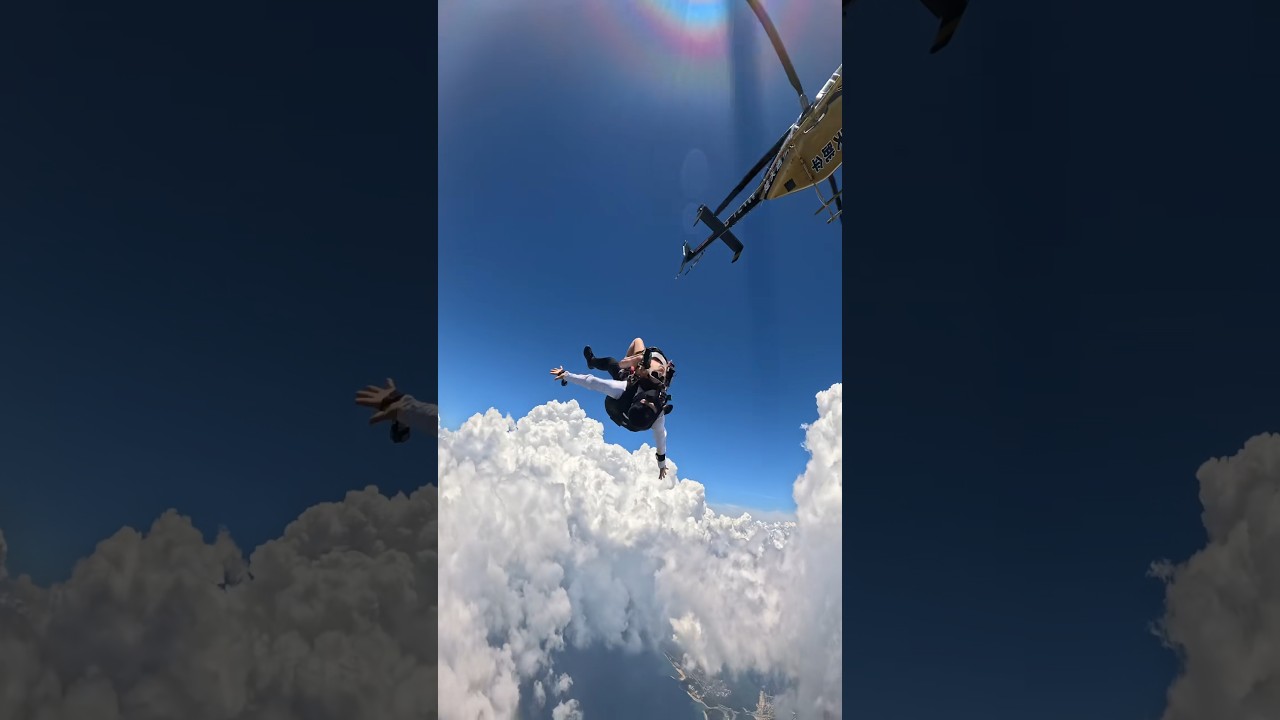 Skydiving || Watch This Insane Freefall #youtube #youtubeshorts #skydiving #hittvfun #fun #adventure