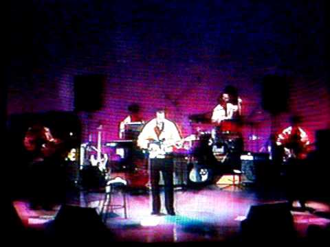 NOKIE EDWARDS of The VENTURES "Mr. Moto" !!