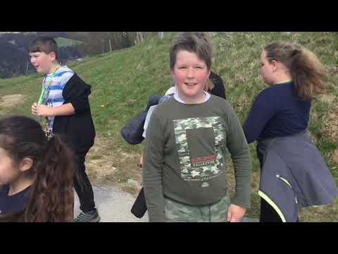 Superjunaki hodijo peš