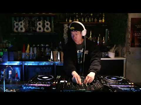 Valencia Cocktail Bar Sessions – JVVN / 발렌시아 칵테일 바 쎄션 // Bar Music with SohoSeoul