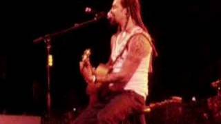 Michael Franti live - Nobody Right, Nobody Wrong