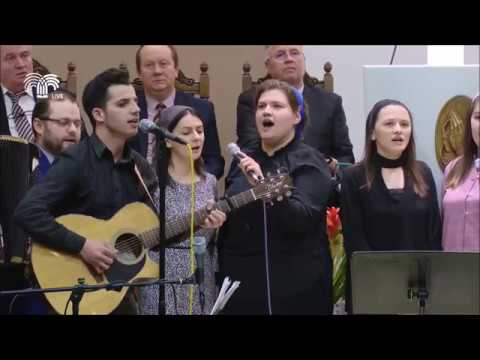 Grup tineri - Se dă o luptă tot mai grea