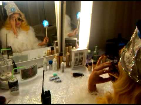 Lady Gaga Celebrates Becoming The Queen Of Twitter Lady Gaga Celebrates Becoming The Queen Of Twitter