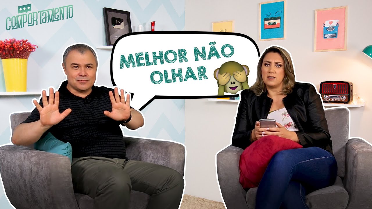 Marido olha para outras mulheres na rua