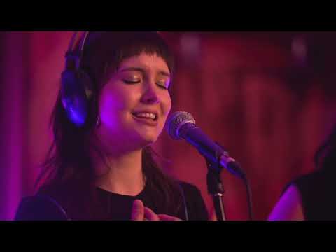 vbnd featuring Katie Tupper & the Soulmate Collective - The Ocean (She's a Winner, Baby) (Live)