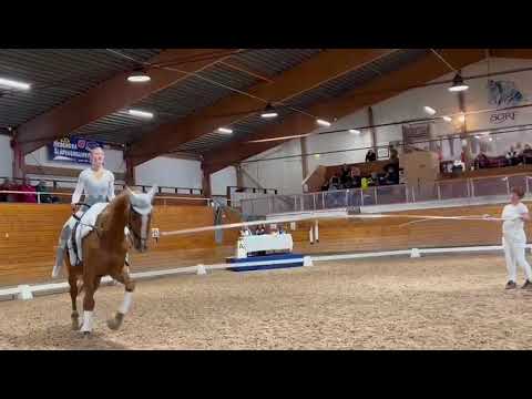 Tuva We Grund Lördag