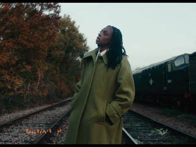 Alone von Cat Burns ((jetzt ansehen))