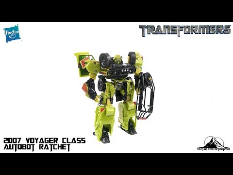Optibotimus Looks Back Episode 06: 2007 Transformers Voyager Class AUTOBOT RATCHET