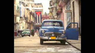 Pedro Luis Ferrer - La Habana está poblada de consignas