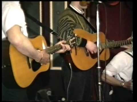 (The Green Gate)..Played by:  Frankie Aurther.. Peter & Martin playing Guitars