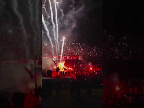 "Barra do Newell”s Old Boys da Argentina ( Lá Hinchada mas Popular" Barra: La Hinchada Más Popular &bull; Club: Newell's Old Boys